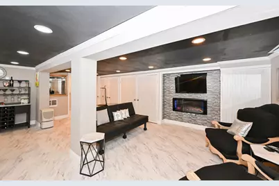 501  Cheyenne Dr, Waukesha, WI 53188 - Photo 32