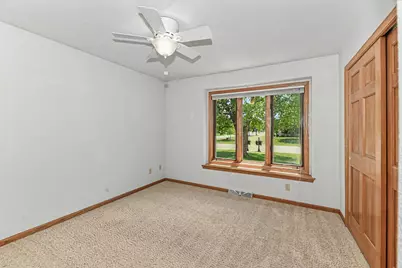 N22W26492  Shooting Star Rd #2, Pewaukee, WI 53072 - Photo 24