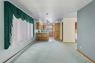 306 Fenway Terrace, Manitowoc, WI 54220 - Photo 16