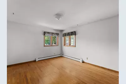 306  Fenway Ter, Manitowoc, WI 54220 - Photo 22