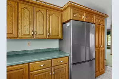 306  Fenway Ter, Manitowoc, WI 54220 - Photo 18