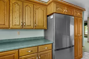 306 Fenway Terrace, Manitowoc, WI 54220 - Photo 18