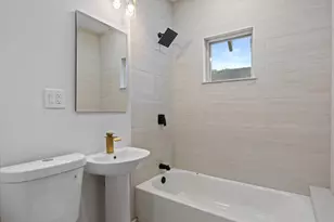 2607 N 40th St, Milwaukee, WI 53210 - Photo 30