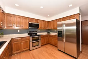 770 Oakwood Ln, Brookfield, WI 53045 - Photo 10