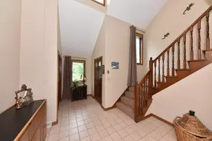 770 Oakwood Ln, Brookfield, WI 53045 - Photo 2