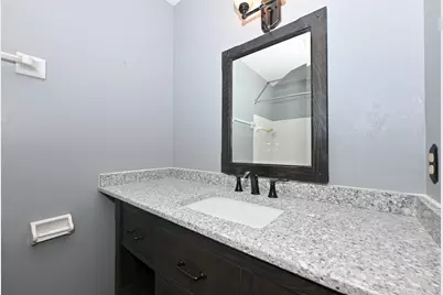 7365 S Delaine Dr, Oak Creek, WI 53154 - Photo 14