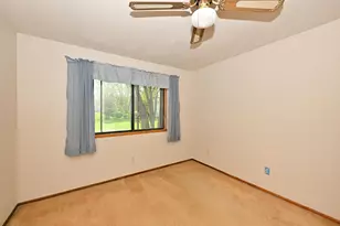 7365 S Delaine Dr, Oak Creek, WI 53154 - Photo 20