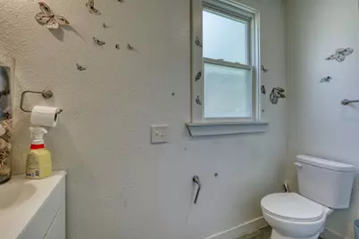 5009 N 38th St #5009A, Milwaukee, WI 53209 - Photo 12