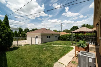 3315 N 91st St, Milwaukee, WI 53222 - Photo 28