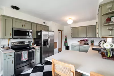 3315 N 91st St, Milwaukee, WI 53222 - Photo 6