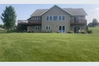W3676  Highland Dr, Greenfield, WI 54601 - Photo 2
