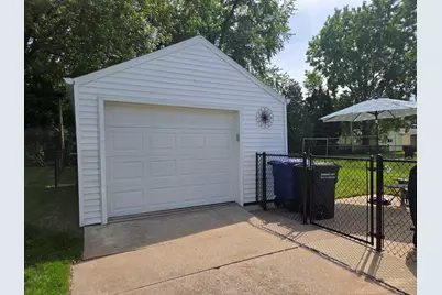 1117  Adams Ave, Oshkosh, WI 54902 - Photo 10
