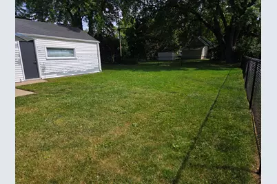 1117  Adams Ave, Oshkosh, WI 54902 - Photo 8