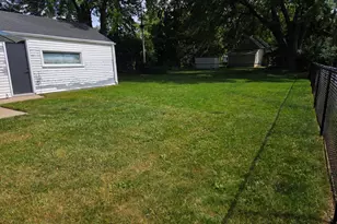 1117 Adams Ave, Oshkosh, WI 54902 - Photo 8