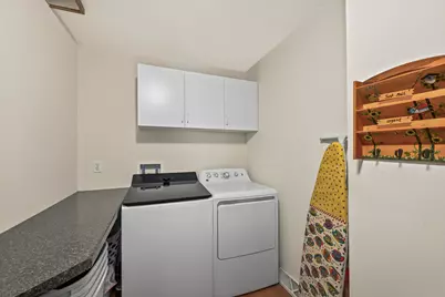 4581 S Quincy Ave, Milwaukee, WI 53207 - Photo 18