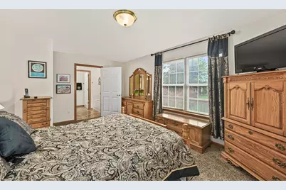 4581 S Quincy Ave, Milwaukee, WI 53207 - Photo 16