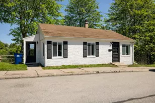 446 N Powers St, Port Washington, WI 53074 - Photo 2
