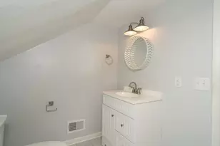 6434 N Willow Glen Ln, Glendale, WI 53209 - Photo 16