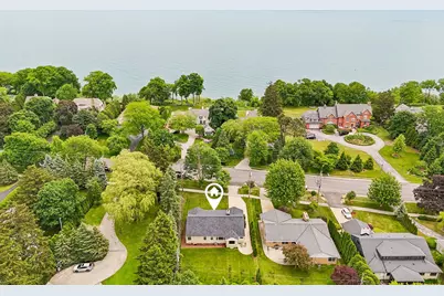 6421 N Lake Dr, Fox Point, WI 53217 - Photo 46