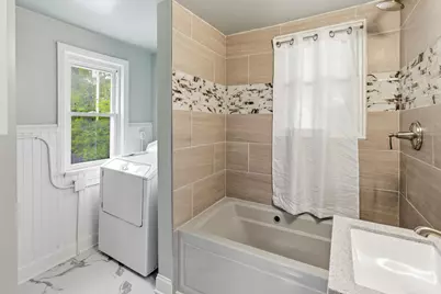 2330 N Hubbard St, Milwaukee, WI 53212 - Photo 28