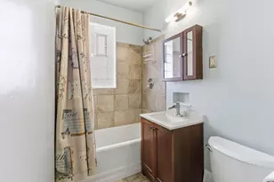 2330 N Hubbard St, Milwaukee, WI 53212 - Photo 12