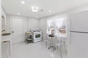 2330 N Hubbard St, Milwaukee, WI 53212 - Photo 16