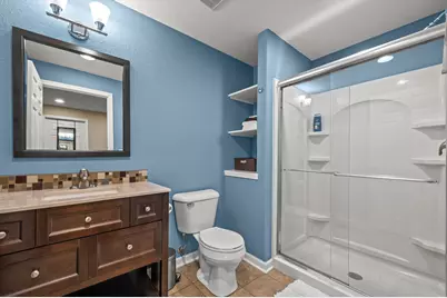 2005  Patrick Ln, Waukesha, WI 53188 - Photo 36