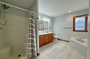 375 Regatta Dr, Port Washington, WI 53074 - Photo 8