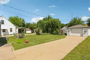 1308 E Tripoli Ave, Milwaukee, WI 53207 - Photo 18