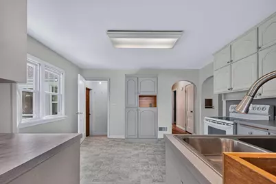 325  South St, Caledonia, MN 55921 - Photo 4