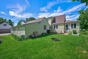 325 W South St, Caledonia, MN 55921 - Photo 24