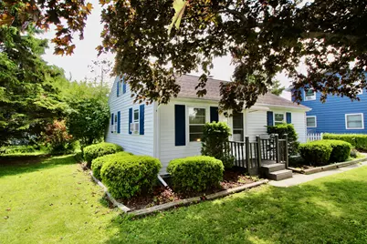 1341  Pershing Ave, Sheboygan, WI 53083 - Photo 2