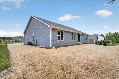 528  Kiddle Ln, Racine, WI 53182 - Photo 34