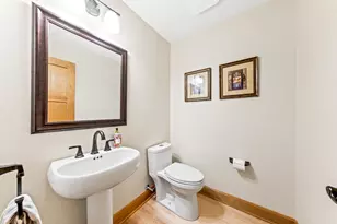19710 Avondale Dr, Brookfield, WI 53045 - Photo 18