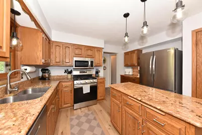 N71W23400  Homestead Rd, Sussex, WI 53089 - Photo 8
