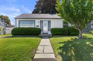 2109 Monroe Ave, Racine, WI 53405 - Photo 2