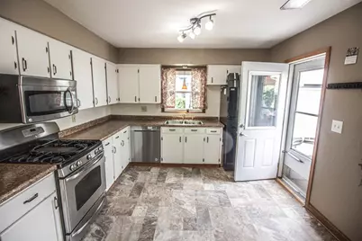 2214  Easy St, Waukesha, WI 53188 - Photo 30