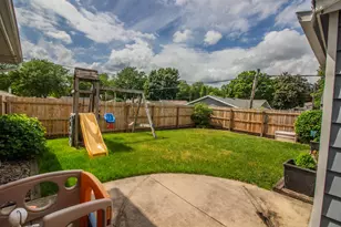 2214 Easy St, Waukesha, WI 53188 - Photo 12