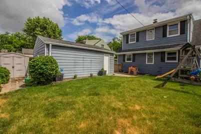 2214  Easy St, Waukesha, WI 53188 - Photo 2