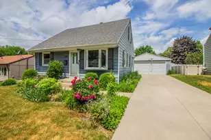 2214 Easy St, Waukesha, WI 53188 - Photo 26