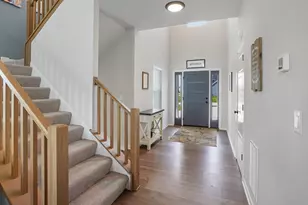 35233 Walleye Ct, Summit, WI 53066 - Photo 4