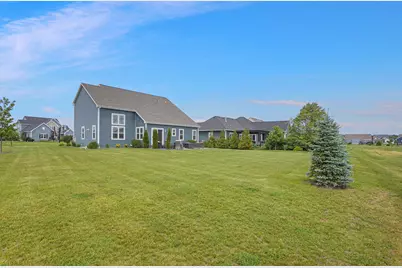 35233  Walleye Ct, Summit, WI 53066 - Photo 36