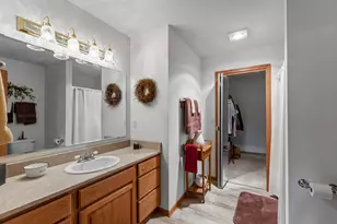 W203N16151 Pin Oak Cir, Jackson, WI 53037 - Photo 12