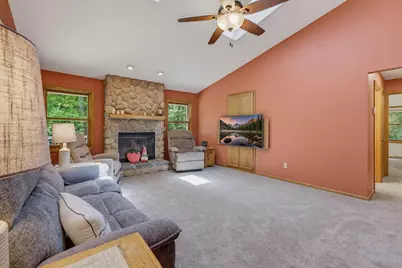 W276S4440  Elk Valley Ct, Waukesha, WI 53189 - Photo 12