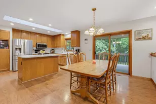 W276S4440 Elk Valley Ct, Waukesha, WI 53189 - Photo 10