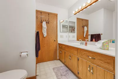 W276S4440  Elk Valley Ct, Waukesha, WI 53189 - Photo 22