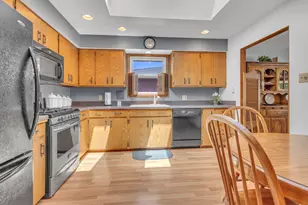 1556 N 22nd St, Sheboygan, WI 53081 - Photo 8