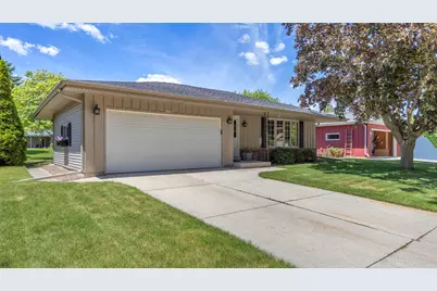 1556 N 22nd St, Sheboygan, WI 53081 - Photo 2