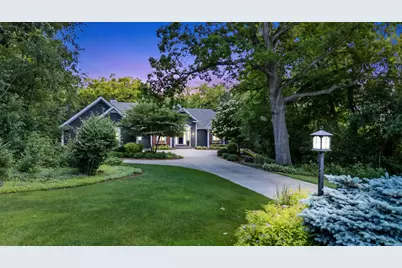 W279N5280  Hanover Hill Ct, Lisbon, WI 53089 - Photo 2