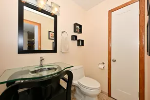 S43W22111 Beeheim Rd, Waukesha, WI 53189 - Photo 10
